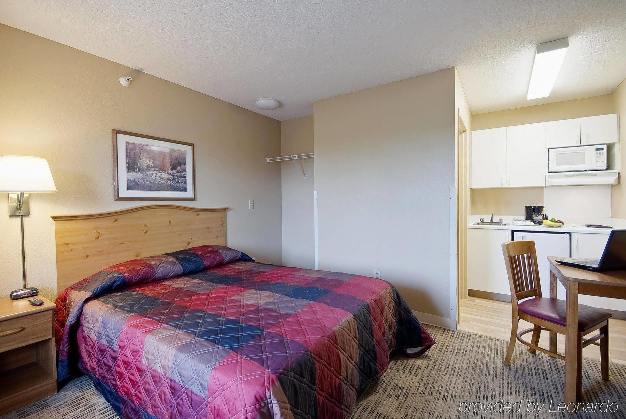Hometowne Studios By Red Roof Salem, Or Esterno foto